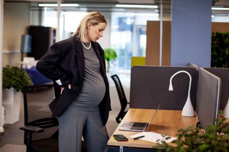Suitable office chairs for pregnant women