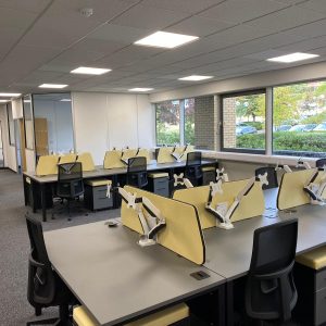 Item Reference - Desking-mid-level-IMAGE 105